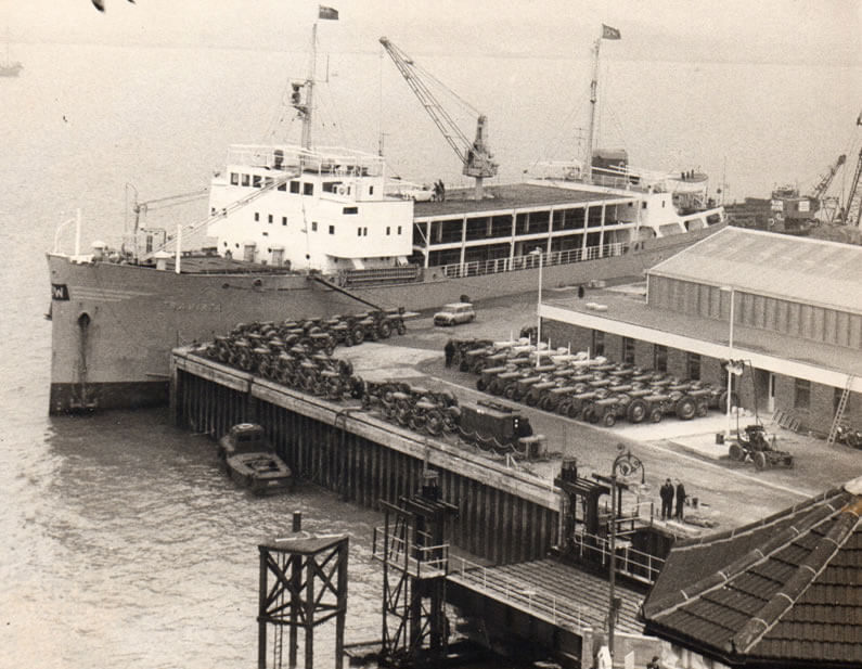 Traviata at Navyard Wharf on her first voyage